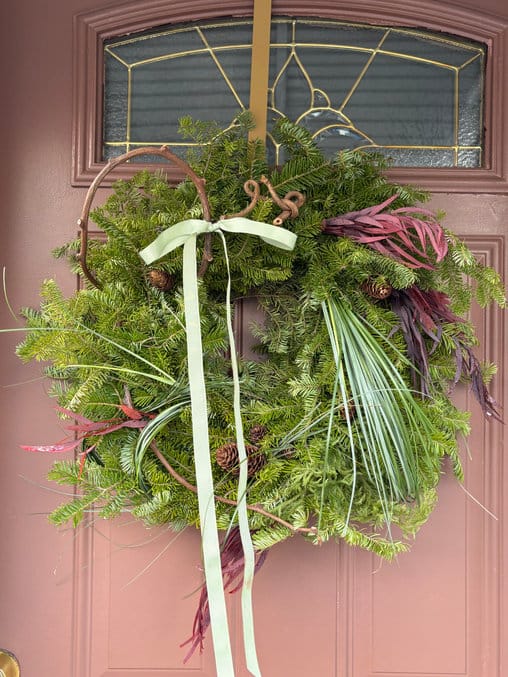 Holiday Season at HanaYou: Gift Cards, Wreaths, and Festive Creativity